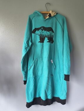 Turquoise Bear Graphic Hoodie Dress with Black Accents
